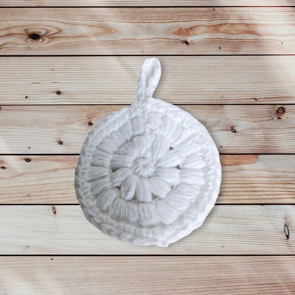 Hand Crafted Crochet Puff Face Scrubby’s 4 Pack Hook Handle Red white pink gold - Picture 3 of 16